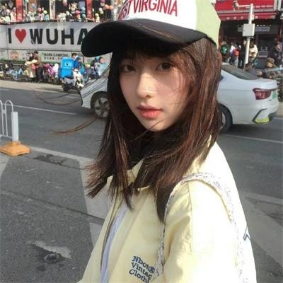 水瓶座女孩
